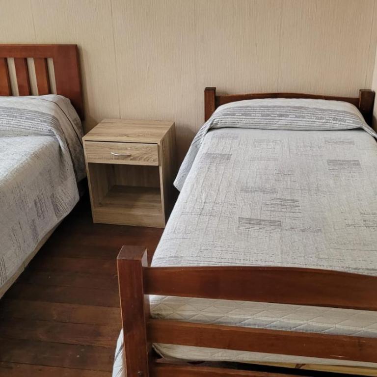 Toesca B&B - Quadruple Room with Shared Bathroom - 1