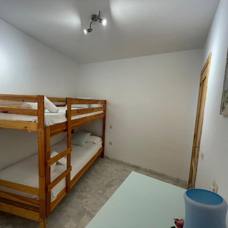SALIX DON TOMAS - Three-Bedroom Apartment - 5