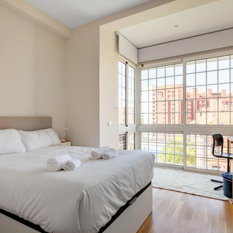 Bright Modern-2Bedroom 1Bathroom -Av. de América - Two-Bedroom Apartment - 8