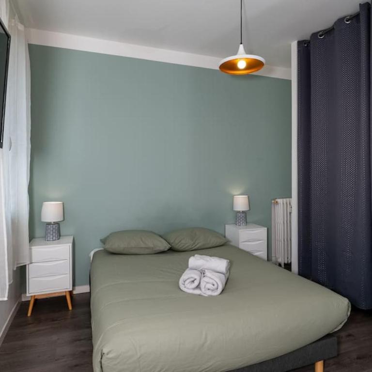 #Rubis du Sud - Wifi - Clim -Parking - Balcon# - Three-Bedroom Apartment with Balcony - 11