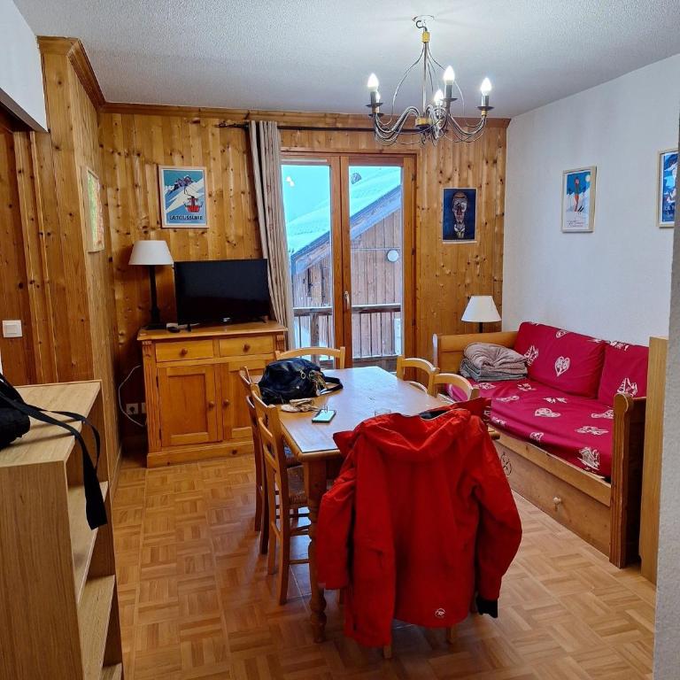 Appartement dans un chalet, résidence avec piscine - Appartement 2 Chambres - 3
