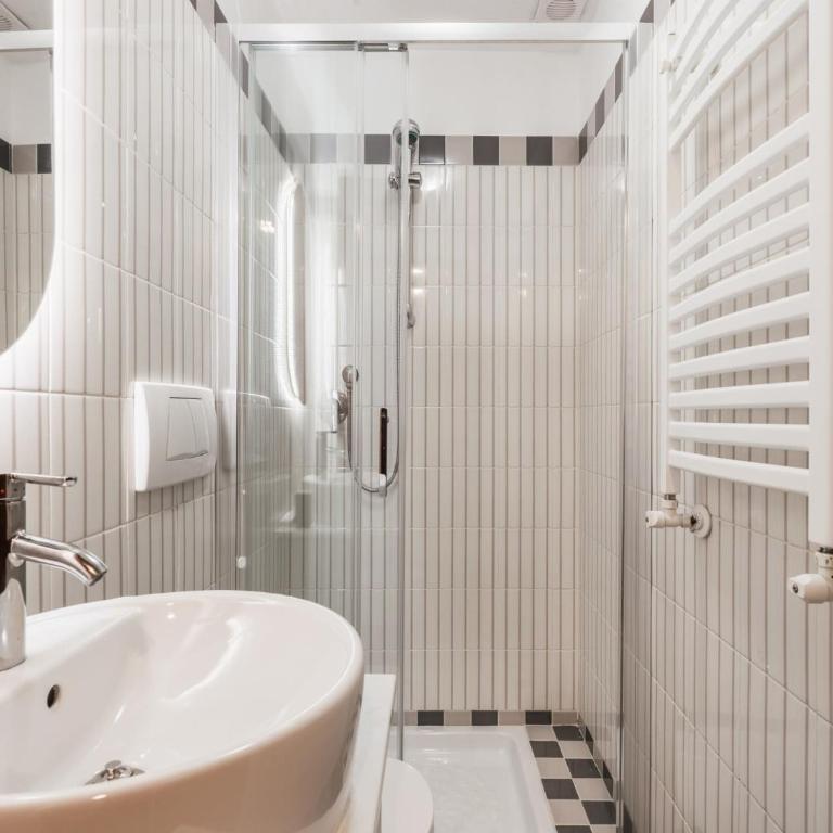 The Best Rent - Three-Bedroom apartment in Manzoni district - Appartamento con 3 Camere da Letto - 12