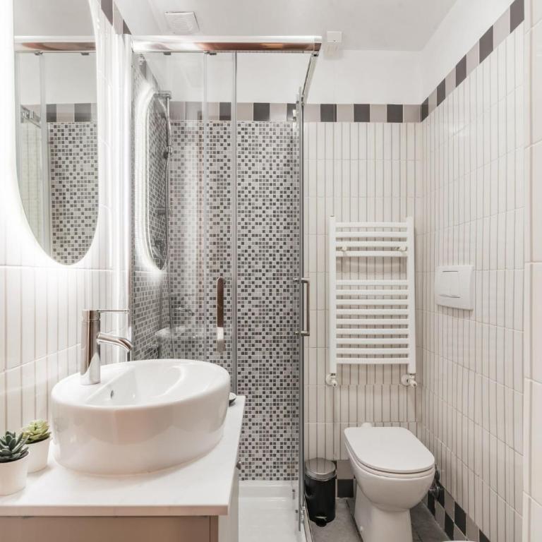 The Best Rent - Three-Bedroom apartment in Manzoni district - Appartamento con 3 Camere da Letto - 8