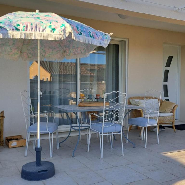 STUDIO tout équipé avec parking ISLE SUR LA SORGUE - Apartamento de 1 dormitorio - 9