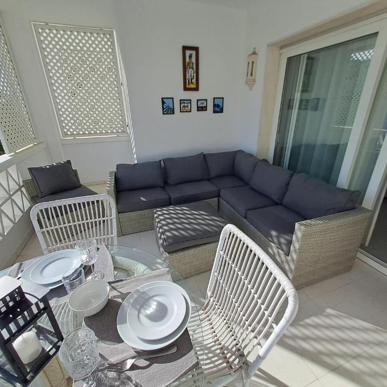 Holidays & Home Luminous Apartment in Playas del Duque , Puerto Banus - Apartamento de 3 dormitorios - 6