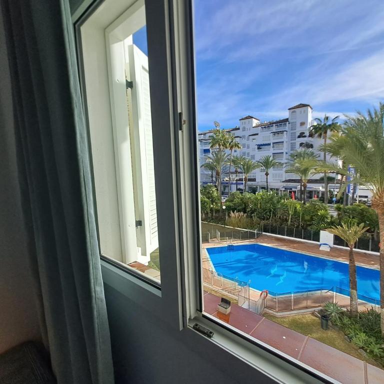 Holidays & Home Luminous Apartment in Playas del Duque , Puerto Banus - Apartamento de 3 dormitorios - 11