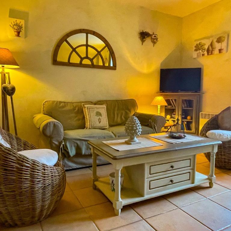 Bastidon à Gordes avec piscine - Appartement 2 Chambres - 3