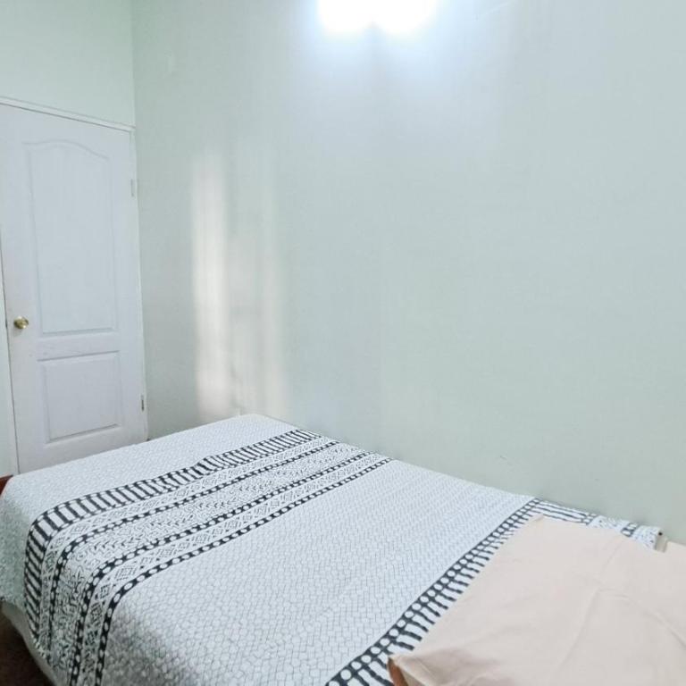 Alojamiento Uta Marka - Single Room with Shared Bathroom - 8