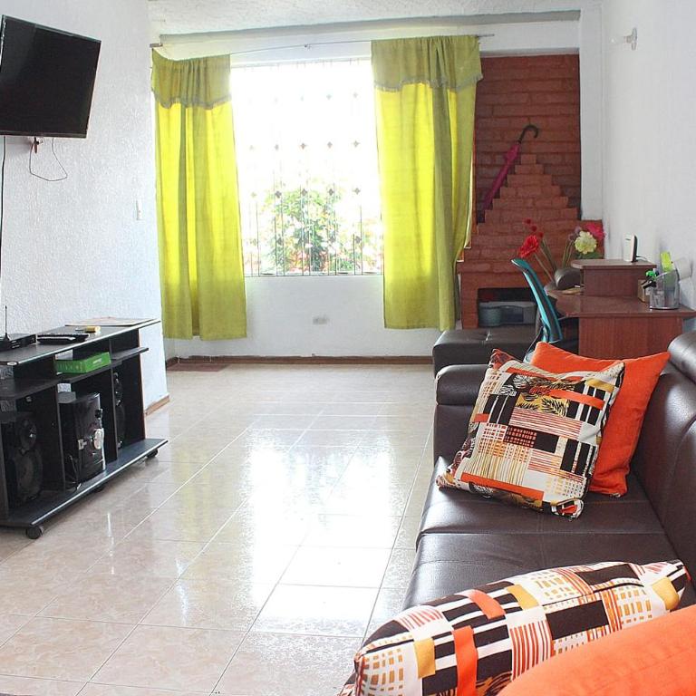 Un oasis de tranquilidad Casa Con Parqueadero Gratis Pet Friendly y Chimenea - Casa de 3 dormitorios - 16
