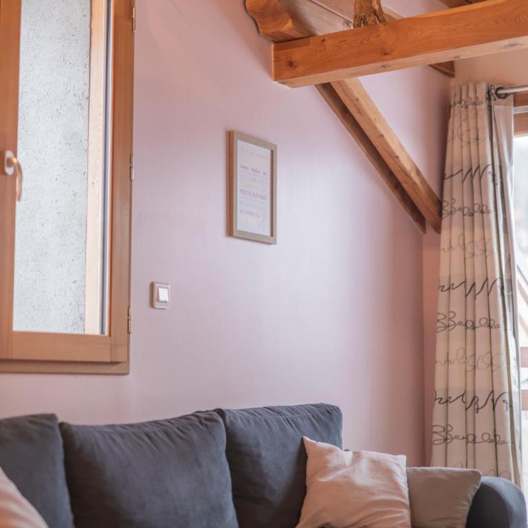 Le Cosy - Two-Bedroom Apartment - 12