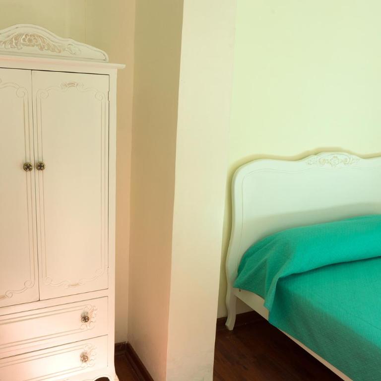 Hostal Casa Aborigen - Habitación Doble con baño privado externo - 4