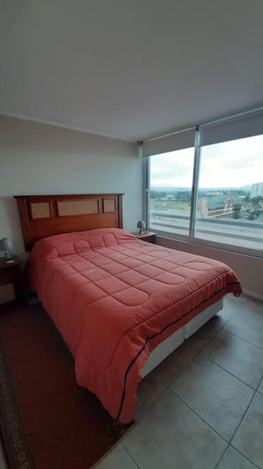Depto amoblado 6 personas piscina vista al mar primera linea - Three-Bedroom Apartment - 13