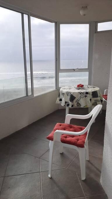 Depto amoblado 6 personas piscina vista al mar primera linea - Three-Bedroom Apartment - 18