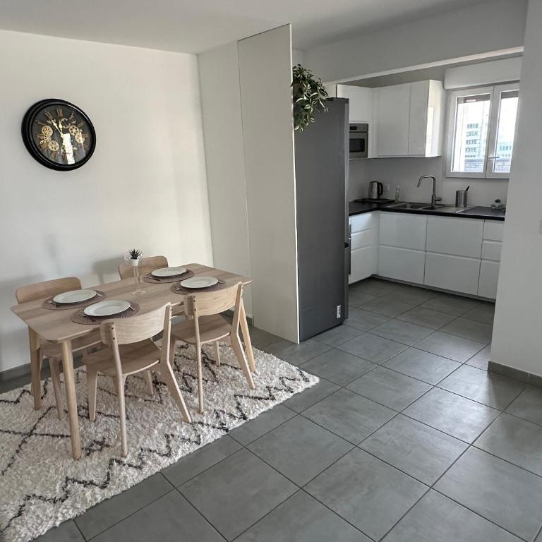 Apparemment lumineux (3 lits, 2 chambres, 1 salon) 2ème Arrondissement - Appartement 2 Chambres - 6