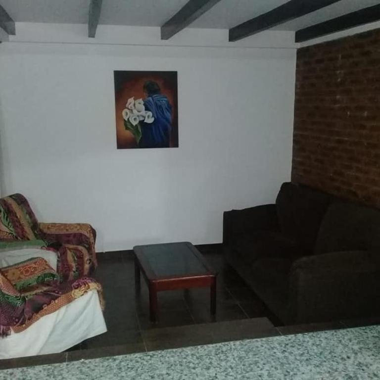 Casa Grande en Necochea, Proxima a la Playa - Four-Bedroom House - 3