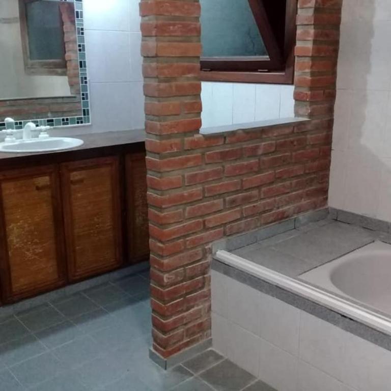 Casa Grande en Necochea, Proxima a la Playa - Four-Bedroom House - 14