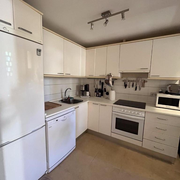 Apartamento con jardín privado y vistas al lago,Valle del Este Golf Agv - Apartamento de 2 dormitorios - 4