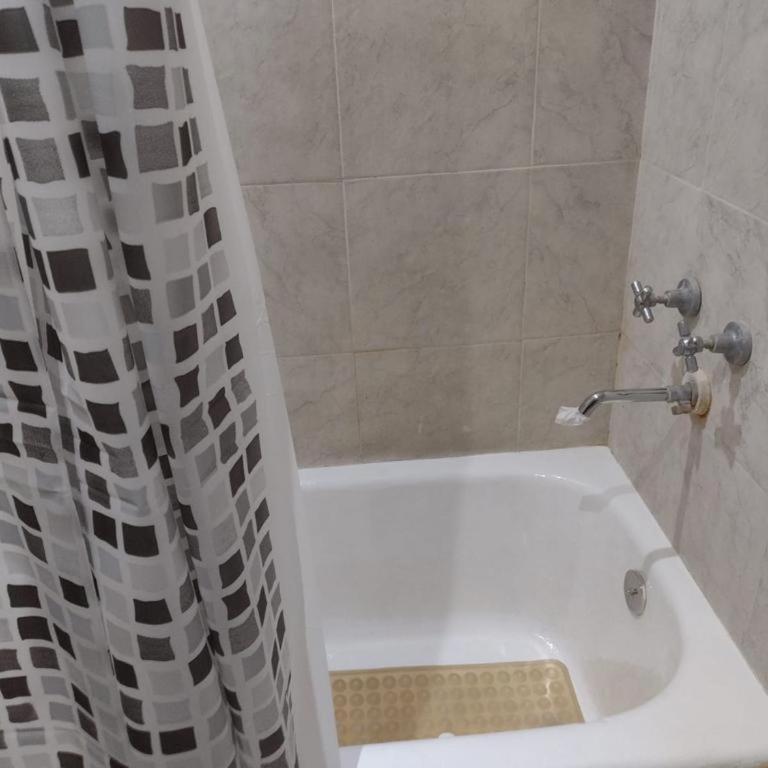 Departamento 1 ambiente y medio a una cuadra del mar - Apartamento de 1 dormitorio - 4