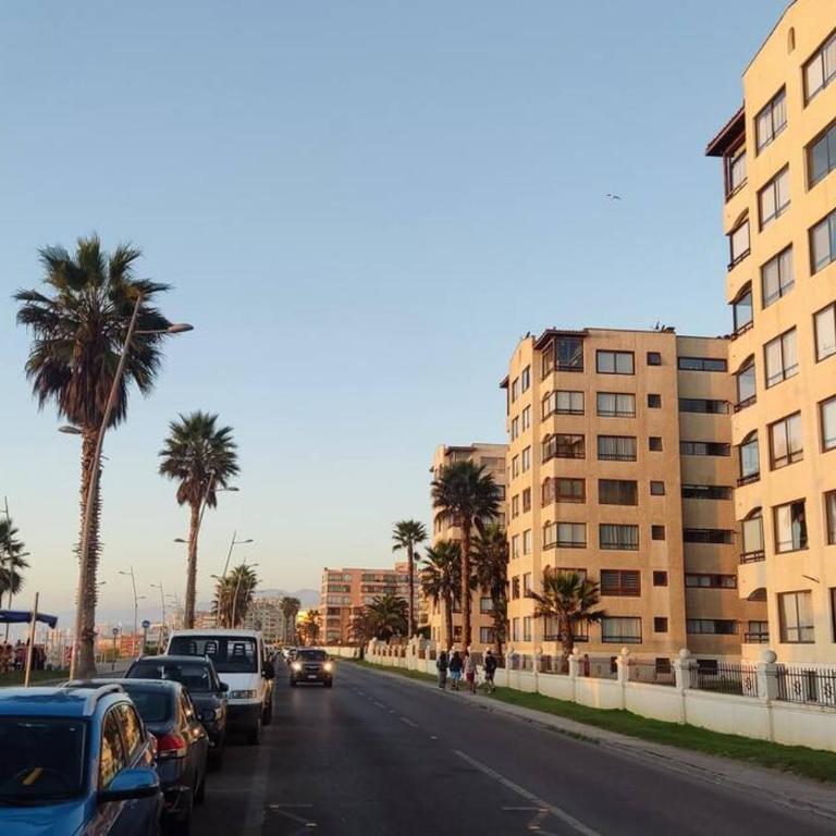Departamento de 3 dormitorios a pasos Avenida del Mar - Three-Bedroom Apartment - 5