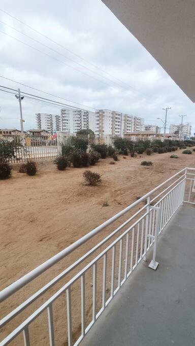 Departamento de 3 dormitorios a pasos Avenida del Mar - Three-Bedroom Apartment - 12