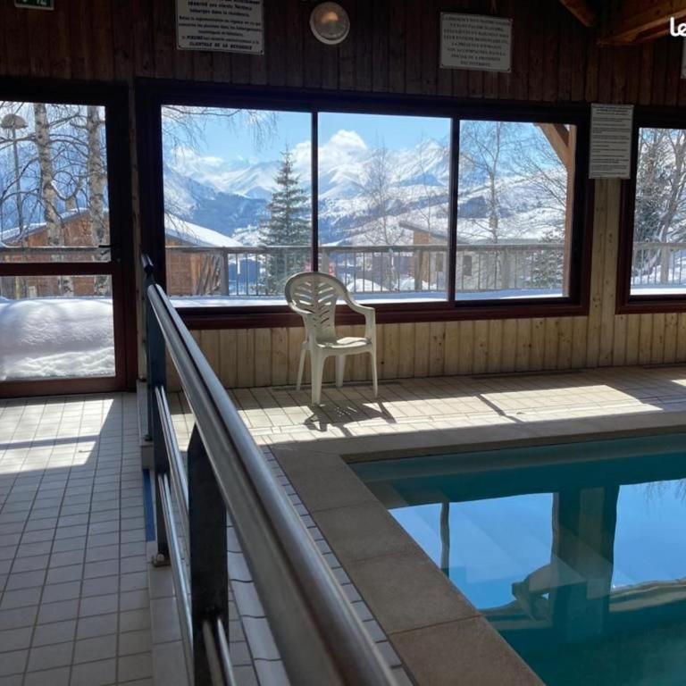 Appartement dans un chalet, résidence avec piscine - Appartement 2 Chambres - 10