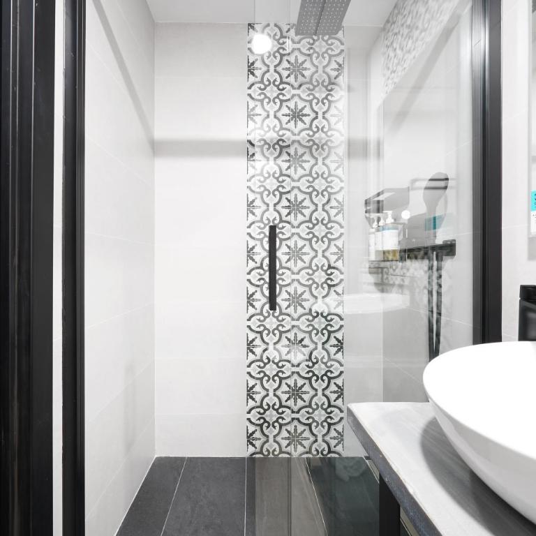 Numa Madrid Luna - Standard Studio with Kitchenette - 7