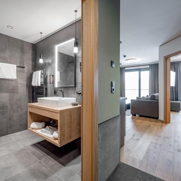 Summit Seefeld - Apartment mit 1 Schlafzimmer - 1