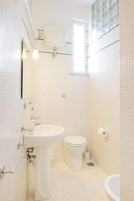 Heart of Sorrento Apartment - One-Bedroom Apartment - 13