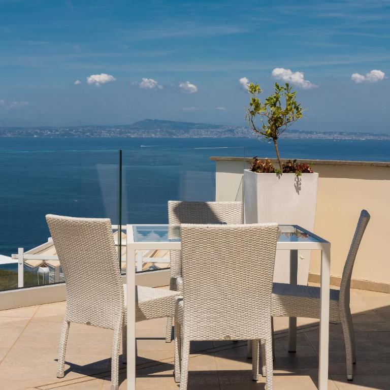 Villa Eliana - Suite Deluxe con Vista Mare - 12