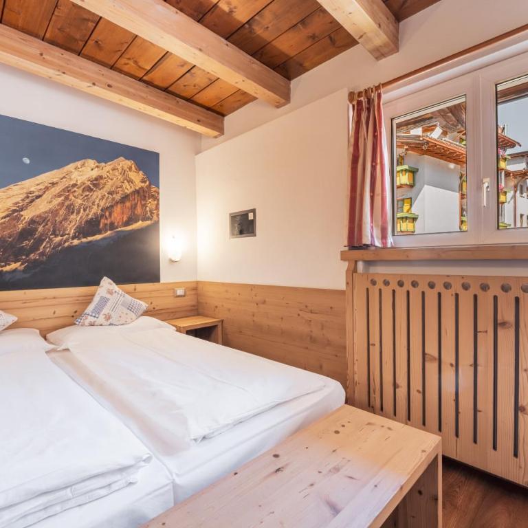 Villa Adria B&B - Camera Economy Matrimoniale/Doppia con Letti Singoli con Vista Montagna - 6