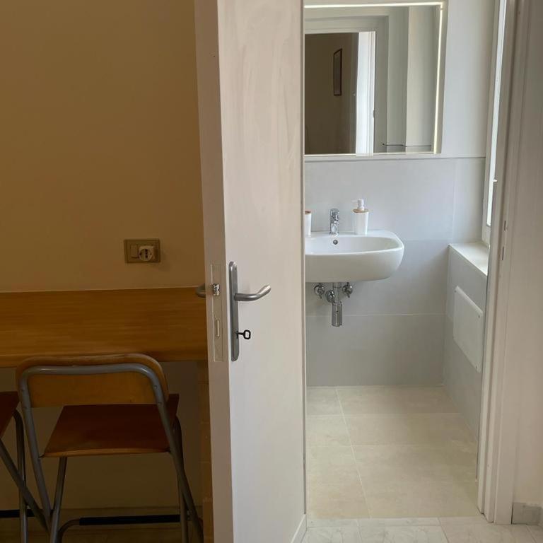 Gioberti 25 - Appartamento su 2 Livelli con 1 Camera da Letto - 32