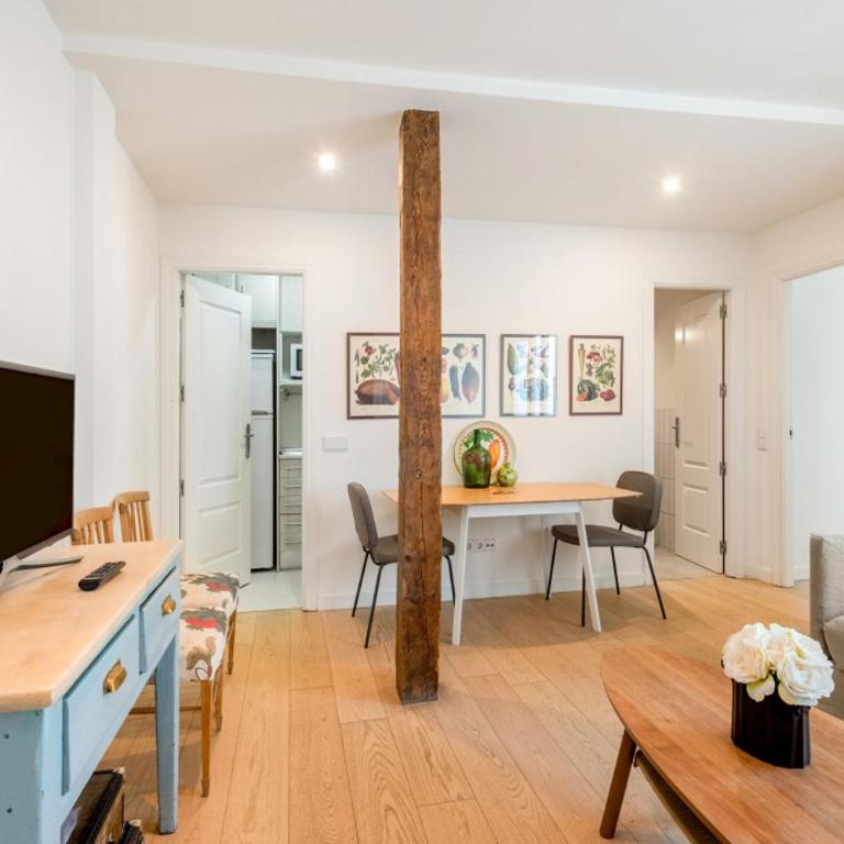 Bright and Modern - 1Bedroom 1Bathroom - Malasaña - Apartment - 1