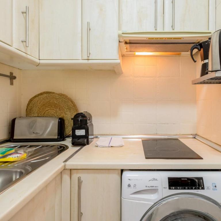 Bright and Modern - 1Bedroom 1Bathroom - Malasaña - Apartment - 7