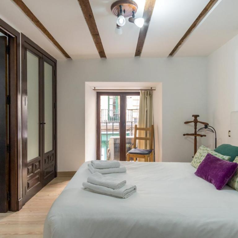 Bright and Cozy - 2 Bedrooms 1.5 Baths - La Latina - Two-Bedroom Apartment - 6
