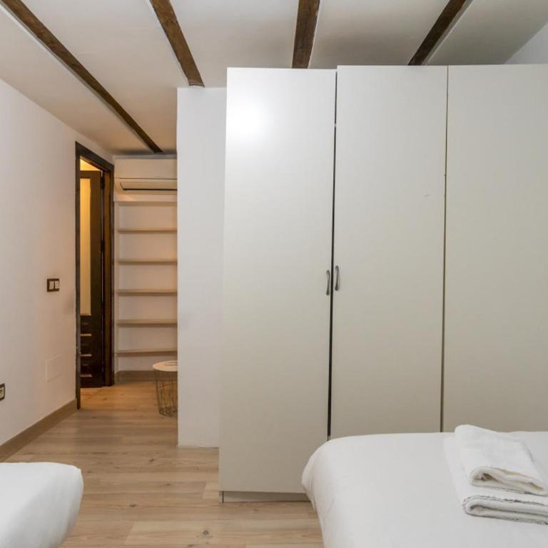 Bright and Cozy - 2 Bedrooms 1.5 Baths - La Latina - Two-Bedroom Apartment - 9