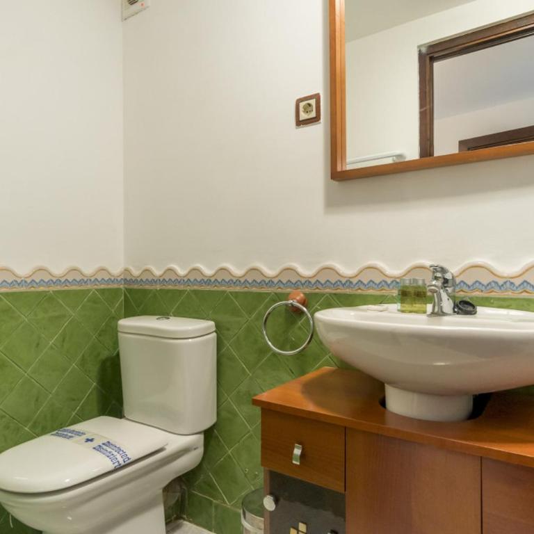 Bright and Cozy - 2 Bedrooms 1.5 Baths - La Latina - Two-Bedroom Apartment - 16