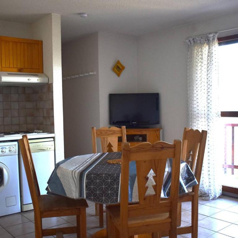 Charmant 2 pièces sud, proche centre, avec parking à Font-Romeu - Appartement 1 Chambre - 9