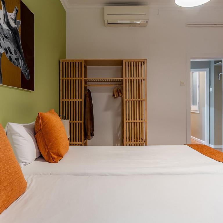 Canela Homes BARCELONA ROSSELLÓ - Three-Bedroom Apartment - 25