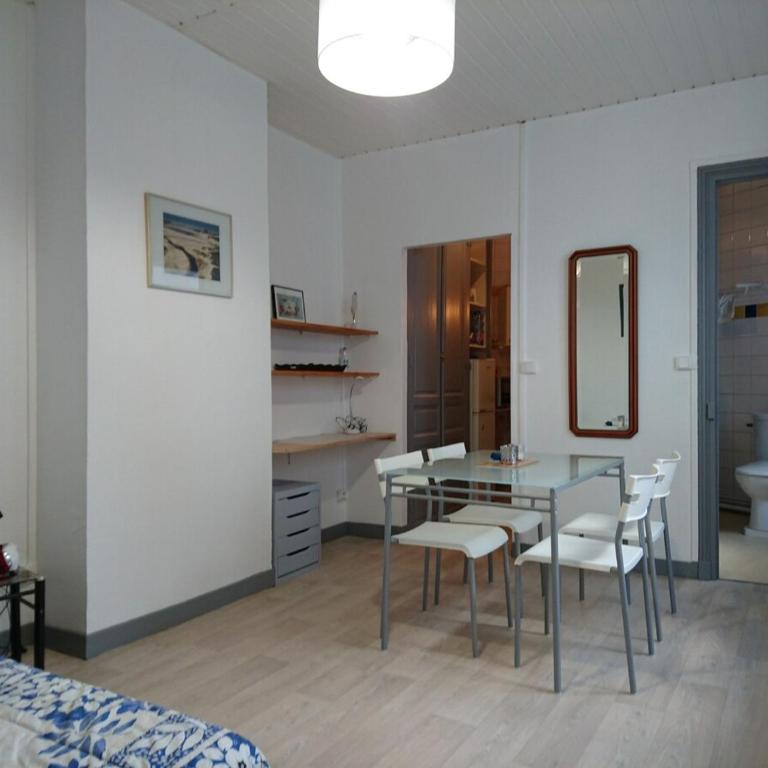 Studio N°4 Boston Conciergerie Leroy - Appartement 1 Chambre - 4