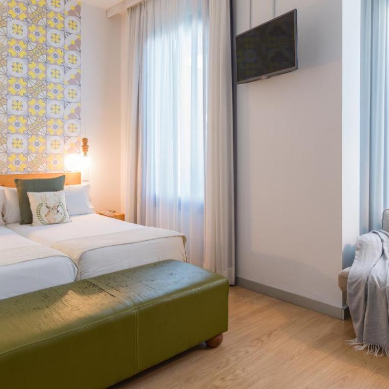 Hotel Catalina - Habitación Superior - 9
