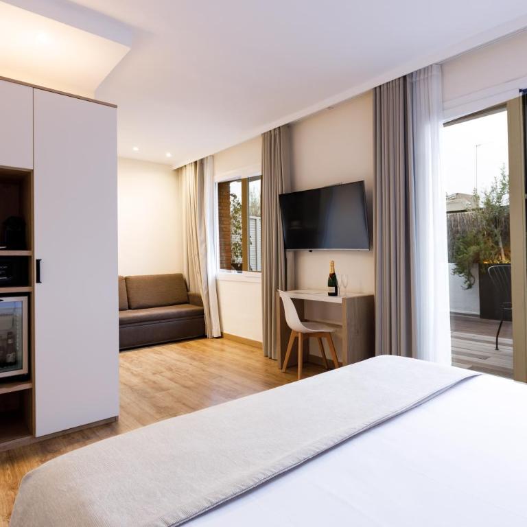 Aparthotel Mariano Cubi Barcelona - Junior Suite with Terrace - 17