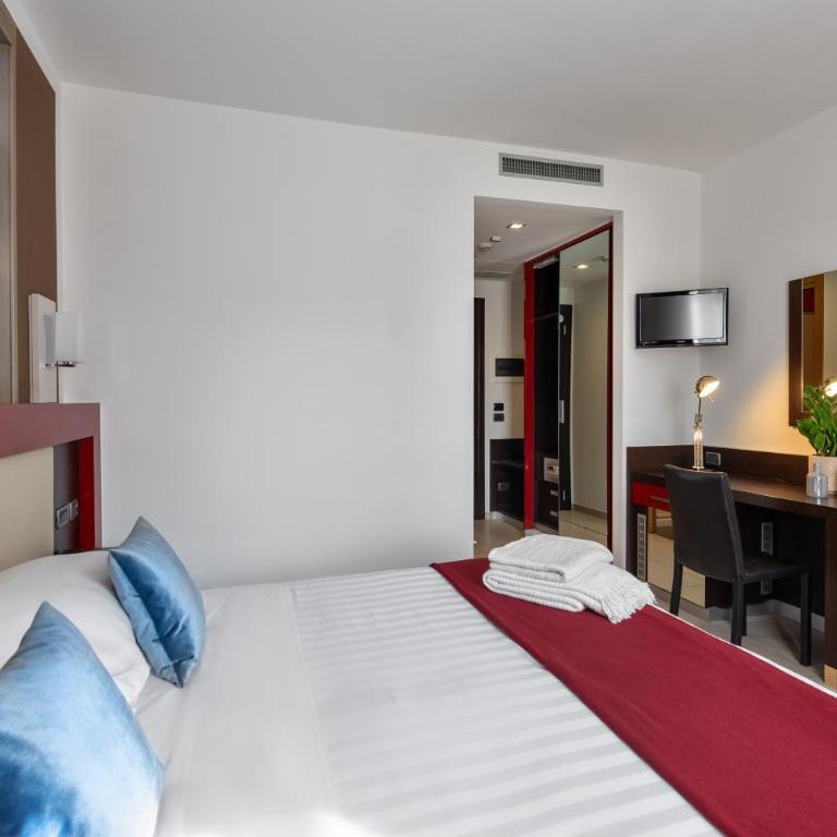 Kairos Garda Hotel - Be Happy Hotels - Camera Quadrupla - 3