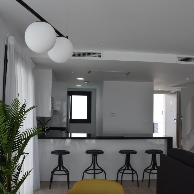PANORAMISCH modern vakantiehuis in Finestrat bij Benidorm met 3 slaapkamers, gelegen op de 1ste lijn met privézwembad en omheinde privétuin, zicht op zee, de bergen met 'Kilómetro Vertical del Puig Campana' en op de skyline van Benidorm City en Finestrat - Casa de 3 dormitorios - 16