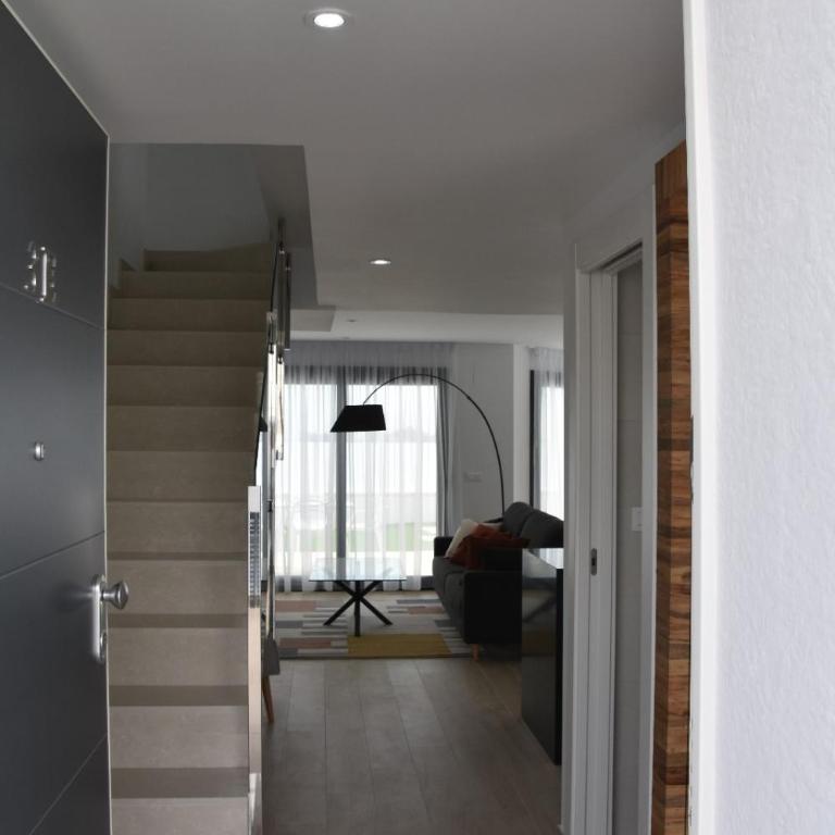 PANORAMISCH modern vakantiehuis in Finestrat bij Benidorm met 3 slaapkamers, gelegen op de 1ste lijn met privézwembad en omheinde privétuin, zicht op zee, de bergen met 'Kilómetro Vertical del Puig Campana' en op de skyline van Benidorm City en Finestrat - Casa de 3 dormitorios - 22