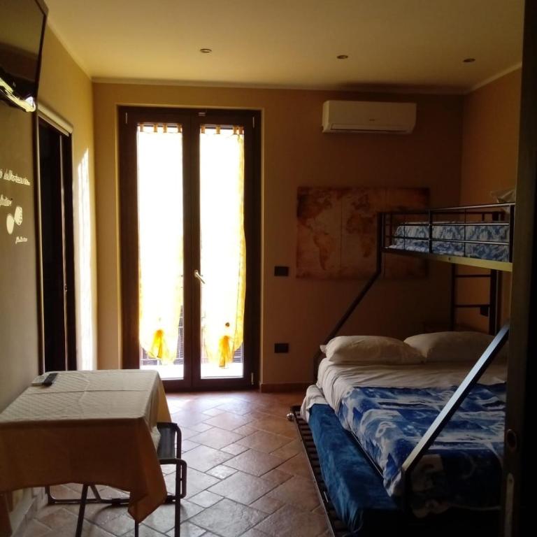 Casa Alice - Camera Quadrupla con Bagno Privato - 9