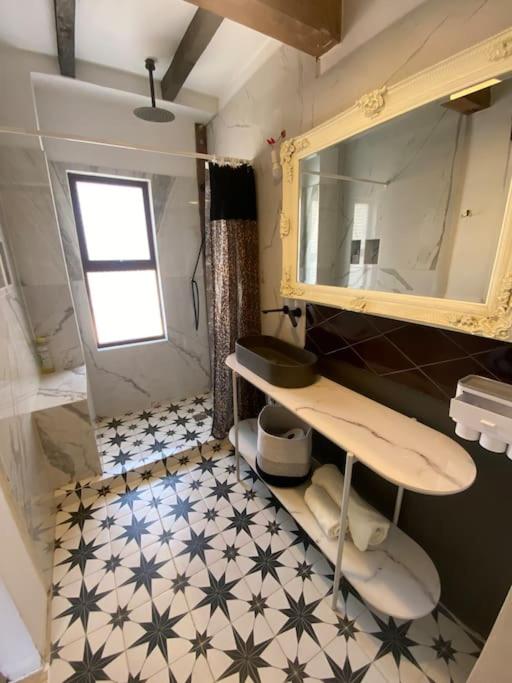 Condado Loft - One-Bedroom Apartment - 10