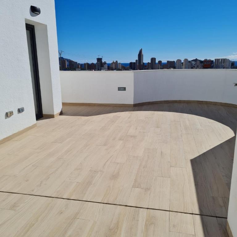 PANORAMISCH modern vakantiehuis in Finestrat bij Benidorm met 3 slaapkamers, gelegen op de 1ste lijn met privézwembad en omheinde privétuin, zicht op zee, de bergen met 'Kilómetro Vertical del Puig Campana' en op de skyline van Benidorm City en Finestrat - Casa de 3 dormitorios - 27