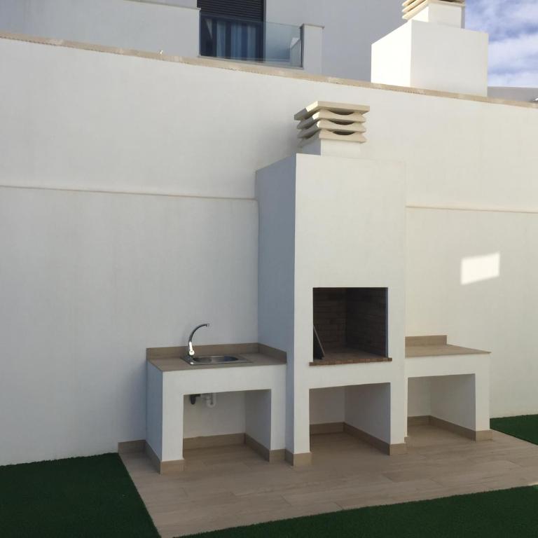 PANORAMISCH modern vakantiehuis in Finestrat bij Benidorm met 3 slaapkamers, gelegen op de 1ste lijn met privézwembad en omheinde privétuin, zicht op zee, de bergen met 'Kilómetro Vertical del Puig Campana' en op de skyline van Benidorm City en Finestrat - Casa de 3 dormitorios - 31