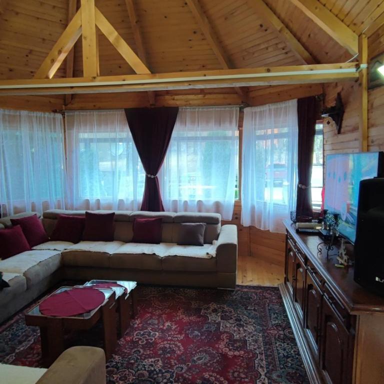 Holiday Home Snow Queen - Three-Bedroom House - 9