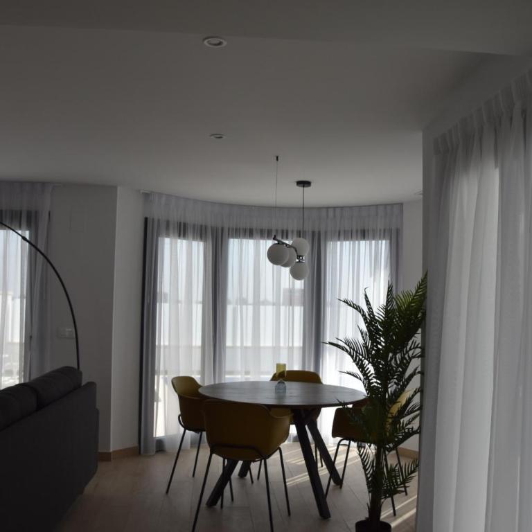 PANORAMISCH modern vakantiehuis in Finestrat bij Benidorm met 3 slaapkamers, gelegen op de 1ste lijn met privézwembad en omheinde privétuin, zicht op zee, de bergen met 'Kilómetro Vertical del Puig Campana' en op de skyline van Benidorm City en Finestrat - Casa de 3 dormitorios - 12